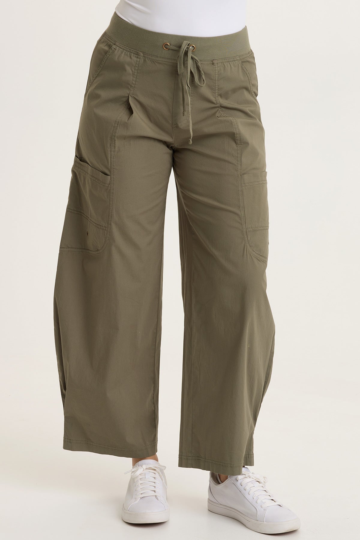 Pender Poplin Pull-On Barrel Pant English Moss - XCVI