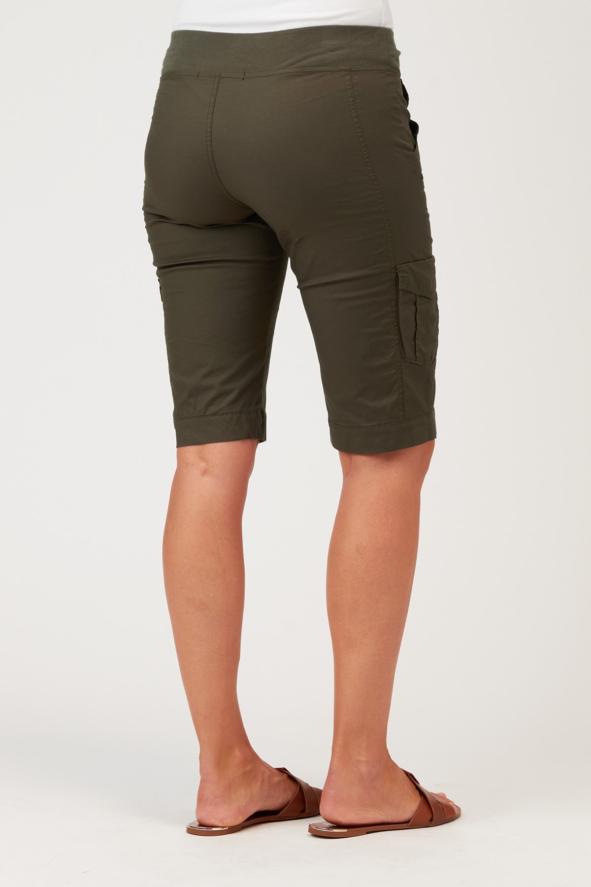 Zola Bermuda Short in Olive Olive - XCVI