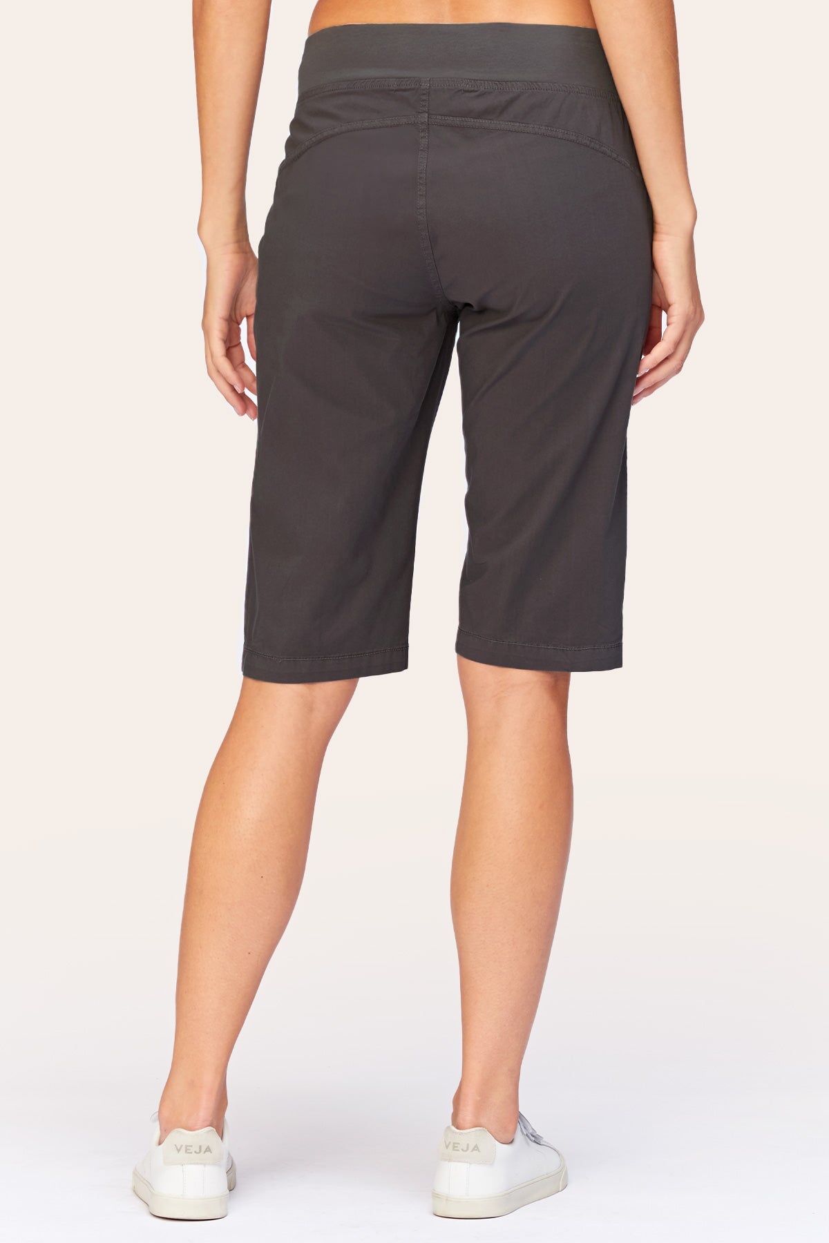 Tatem Bermuda in Charcoal Charcoal - XCVI