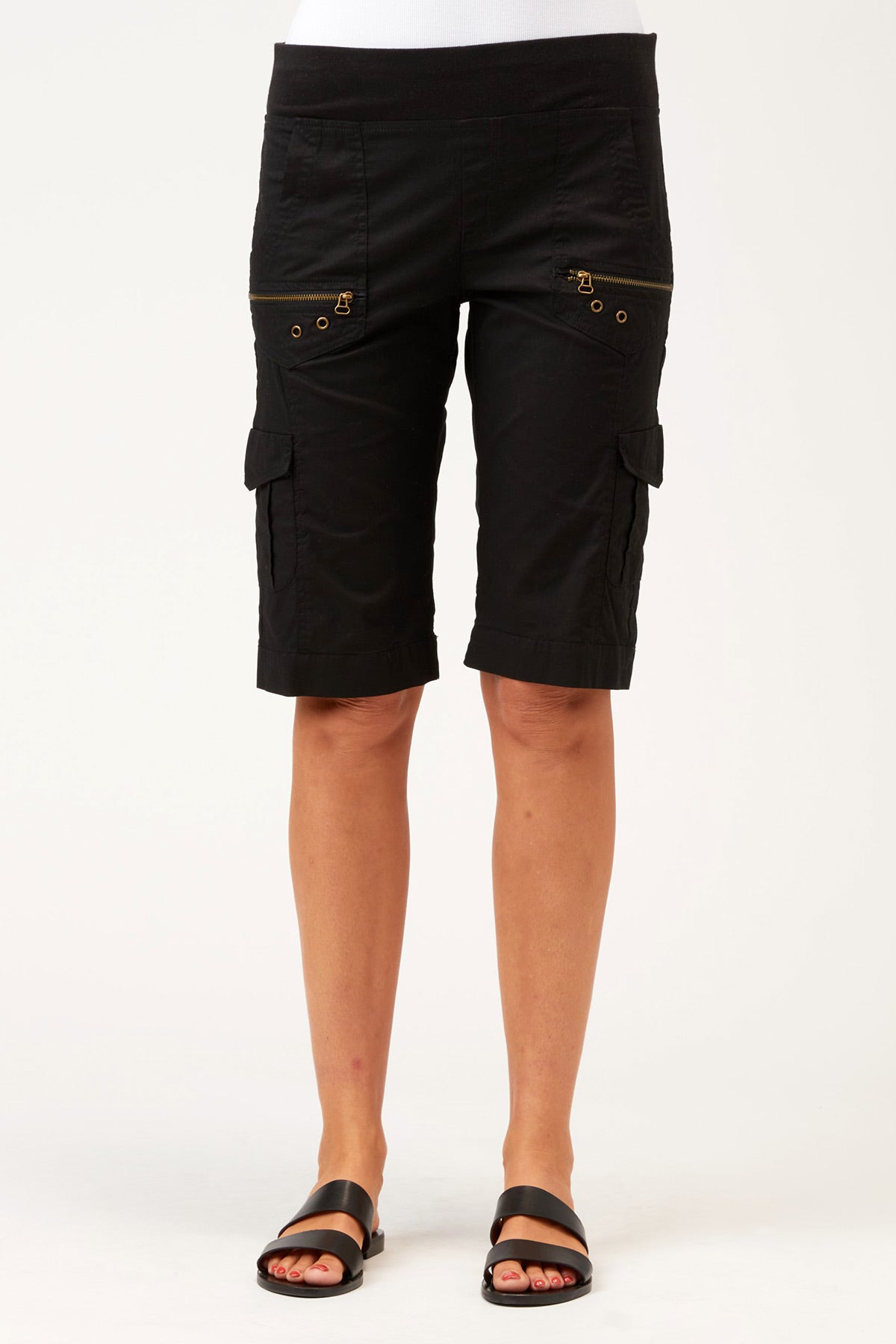 Zola Bermuda Short in Black Black - XCVI