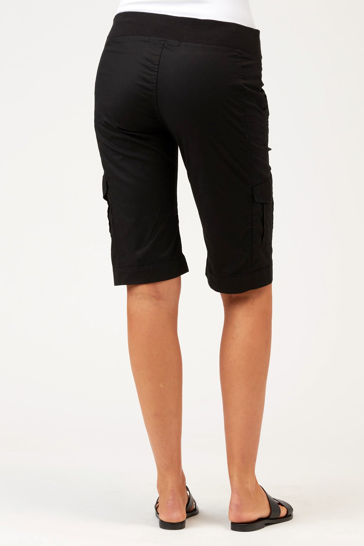 Zola Bermuda Short in Black Black - XCVI