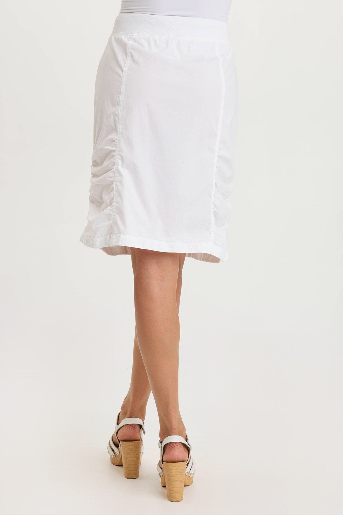 Tozie Ruched Poplin Playful Mini Skirt White - XCVI