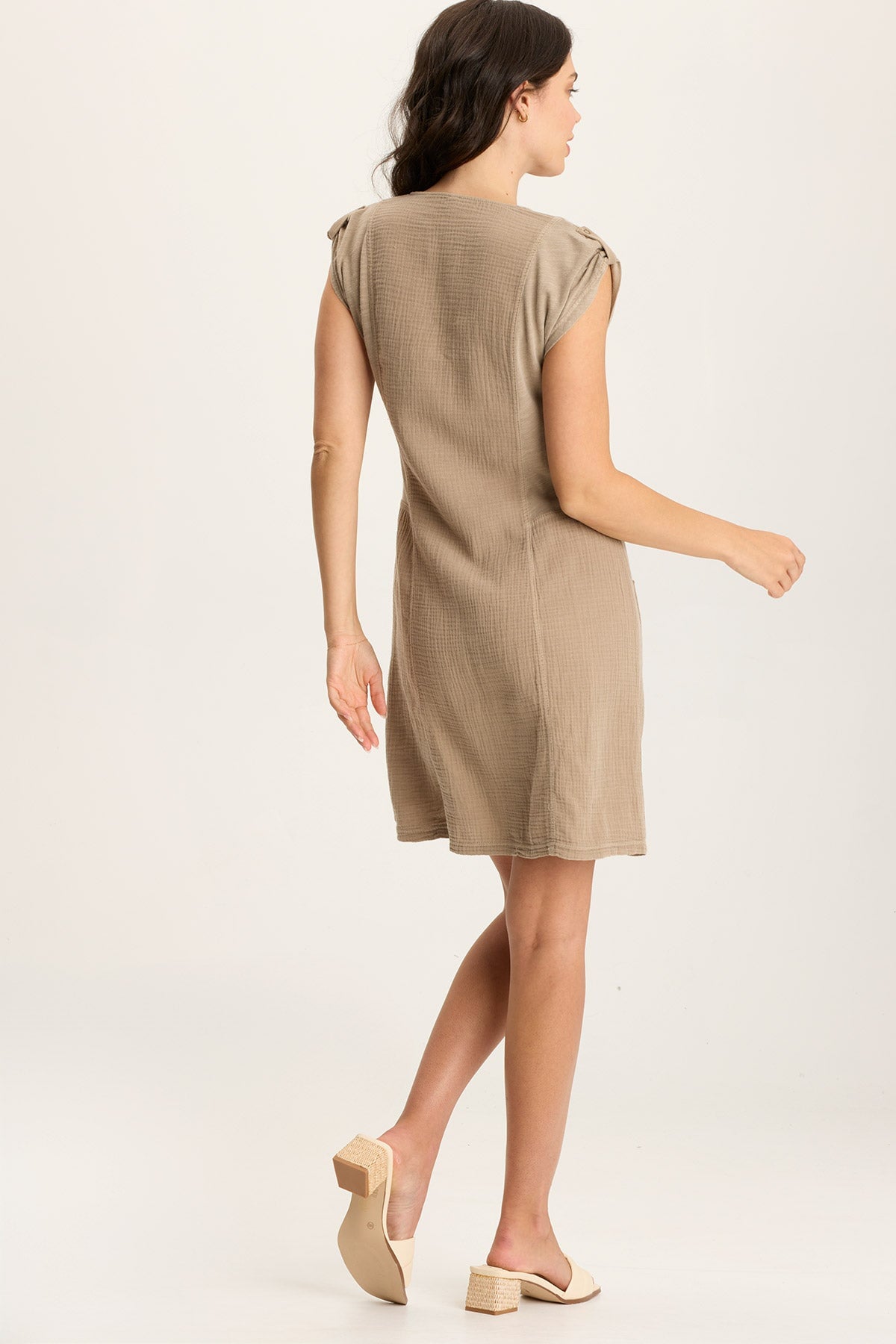 Crevin Lounge Dress – Double Gauze with Snap Front Tanglewood Pigment - XCVI