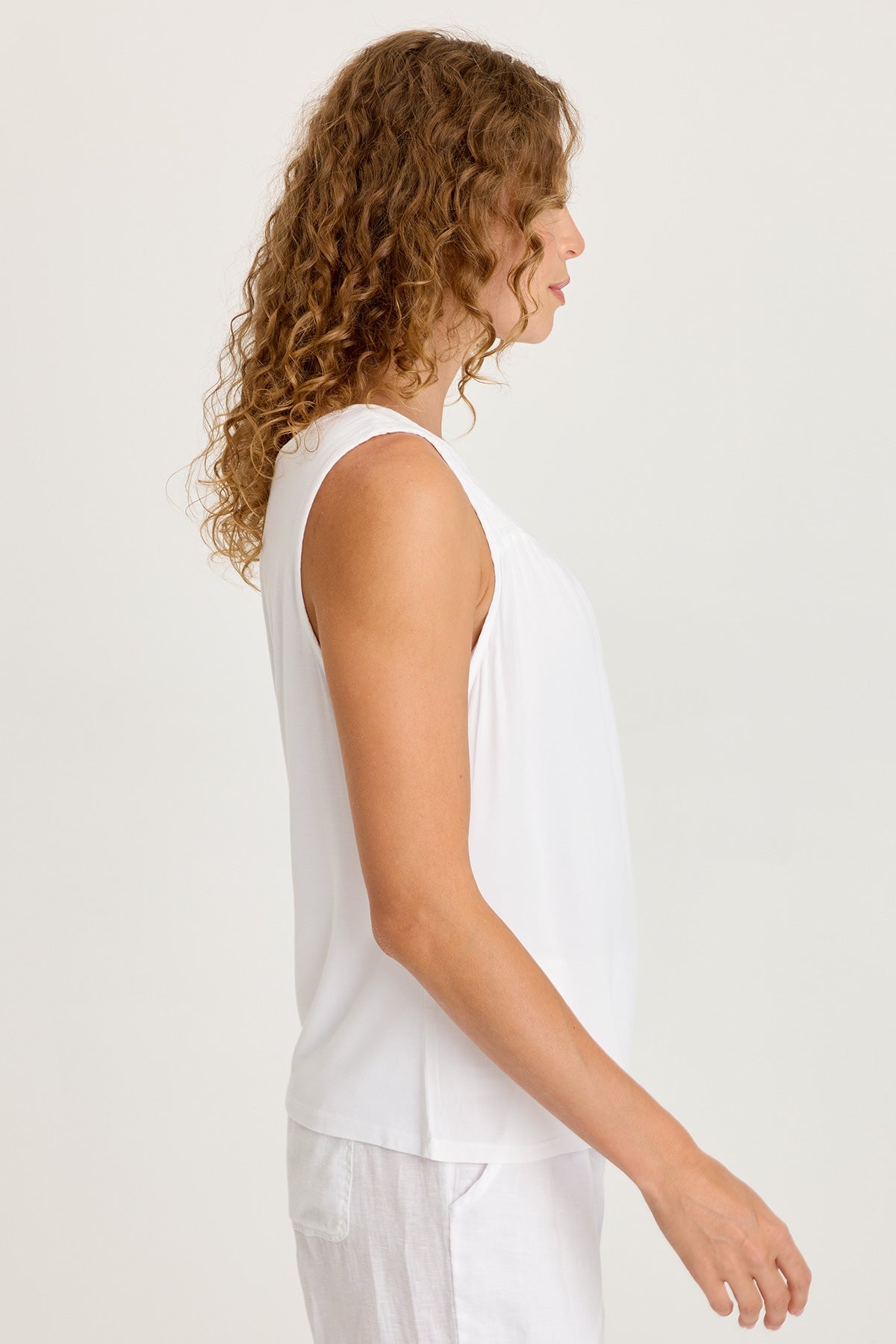 Timo Crepe Smocked Neckline Sleeveless Top White - XCVI
