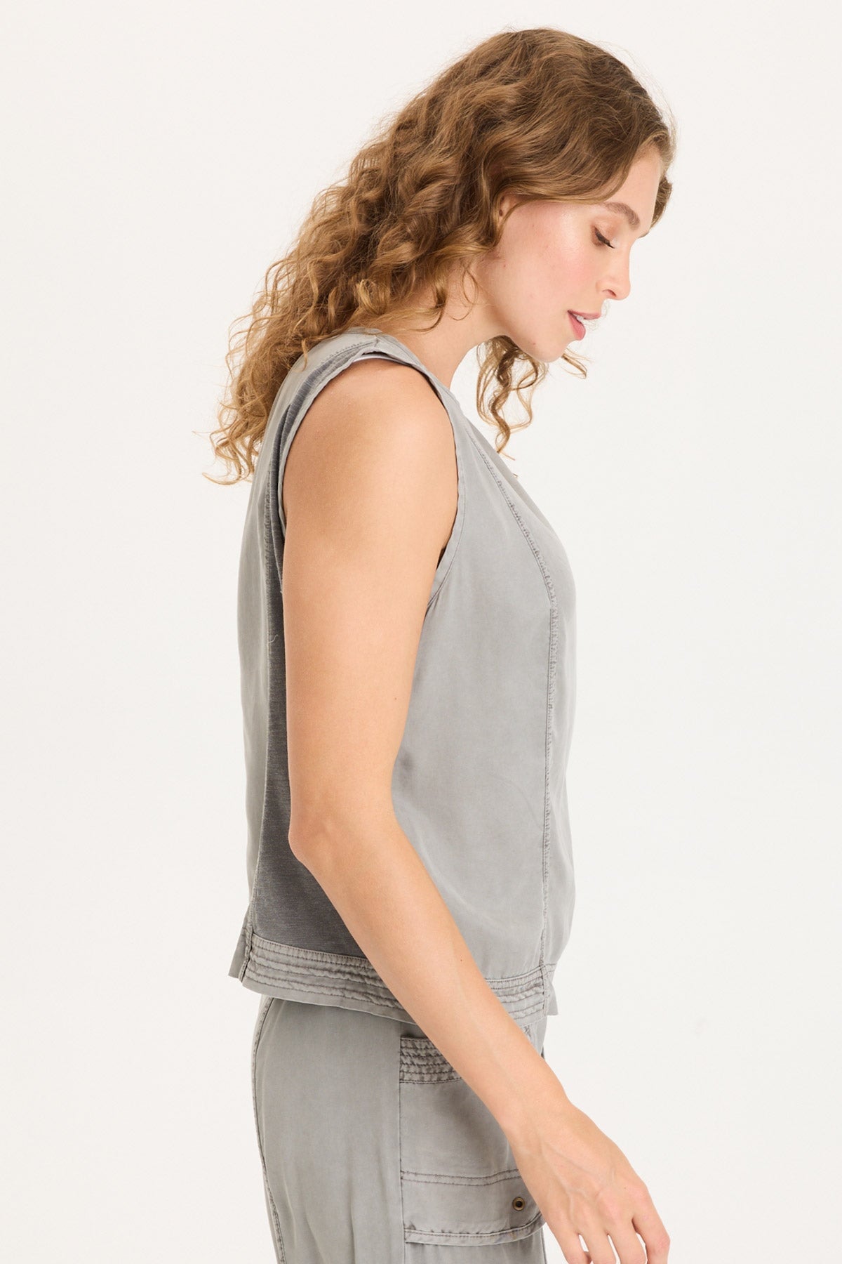 Stitched Hem Twill Front Jersey Back Mixed-Media Davies Tank Magnetic Grey Pigment - XCVI