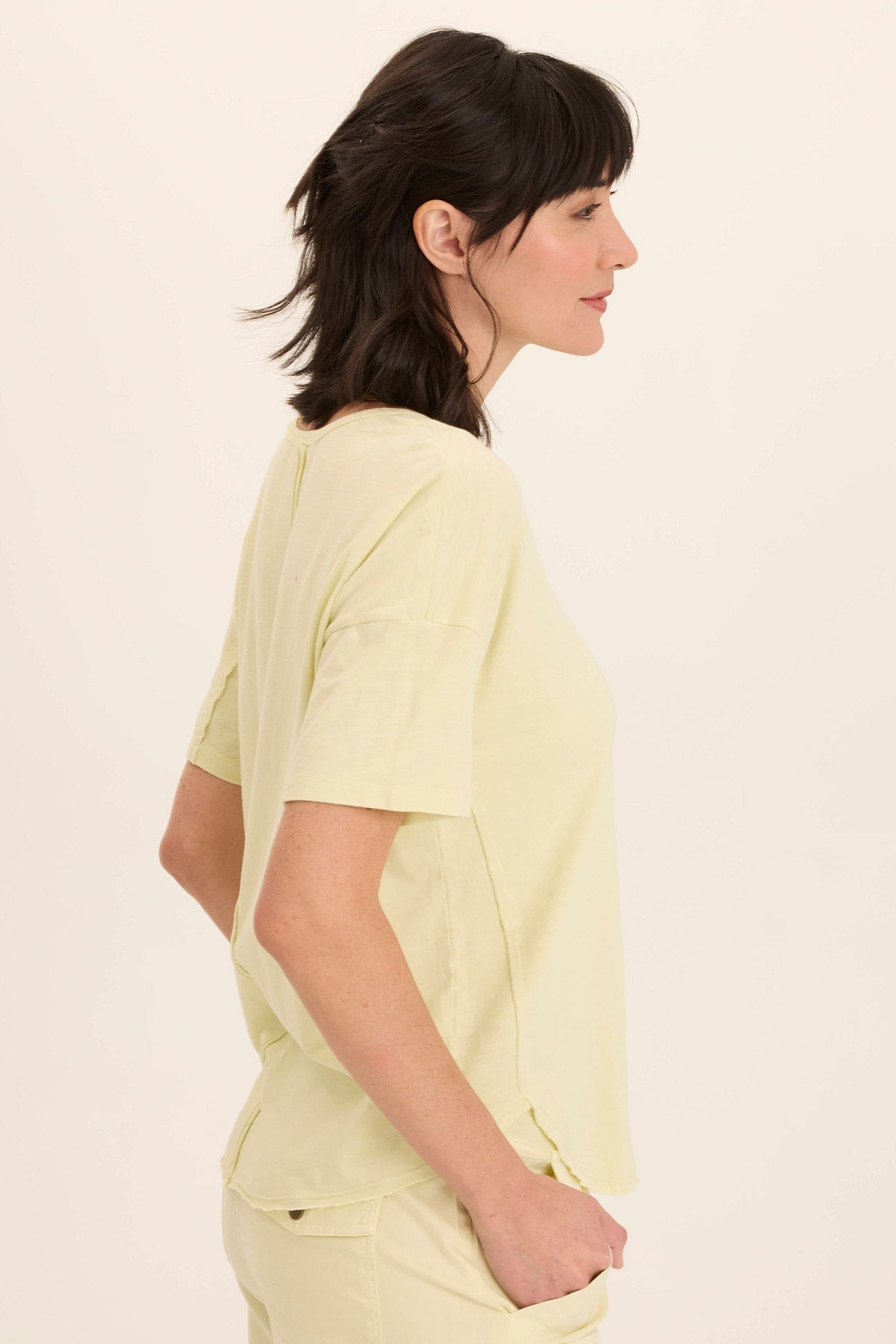 Wearables Duvall Oversize Soft Jersey Curved Hem Pocket Tee Lemon Meringue Pigment - XCVI