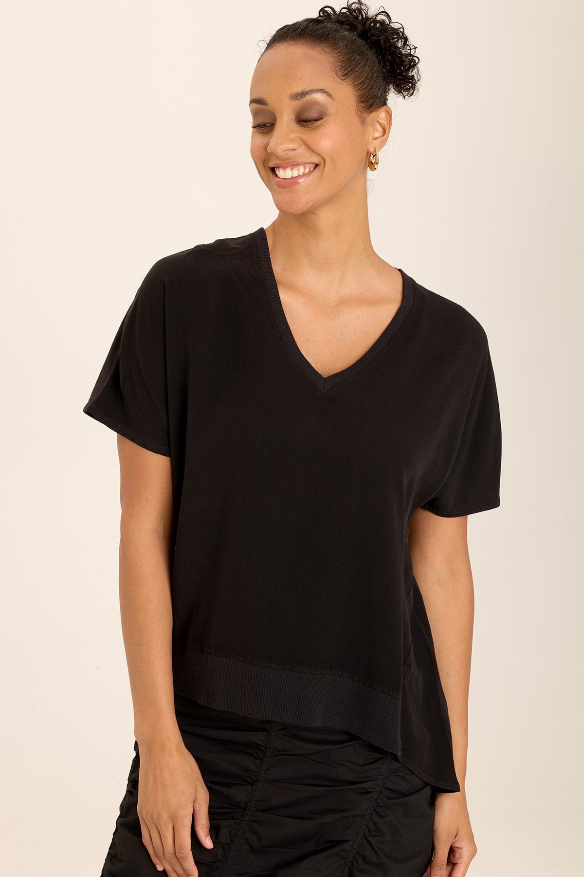 Wearables Clara Twill/Jersey Relaxed V-Neck Tee with button back placket and rib detail in Black Black - XCVI