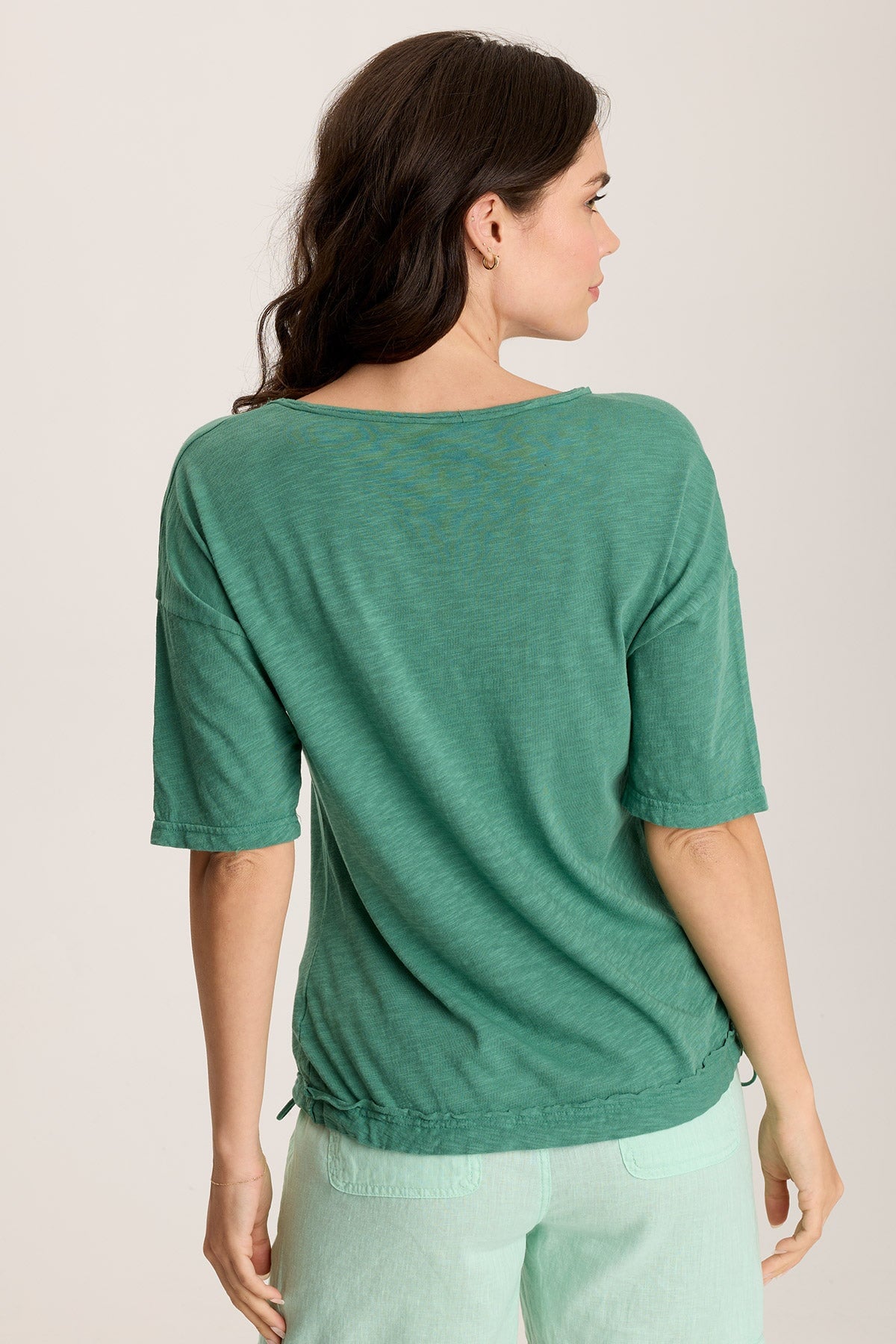 Rajni V-Neck Cinchable Hem Tee Feldspar - XCVI