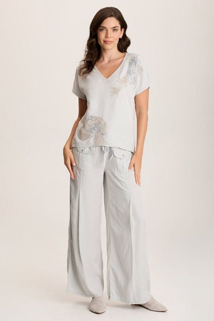 Jolina Tee – V-Neck with Embroidered Artwork & Contrast Back Grey Marble - XCVI