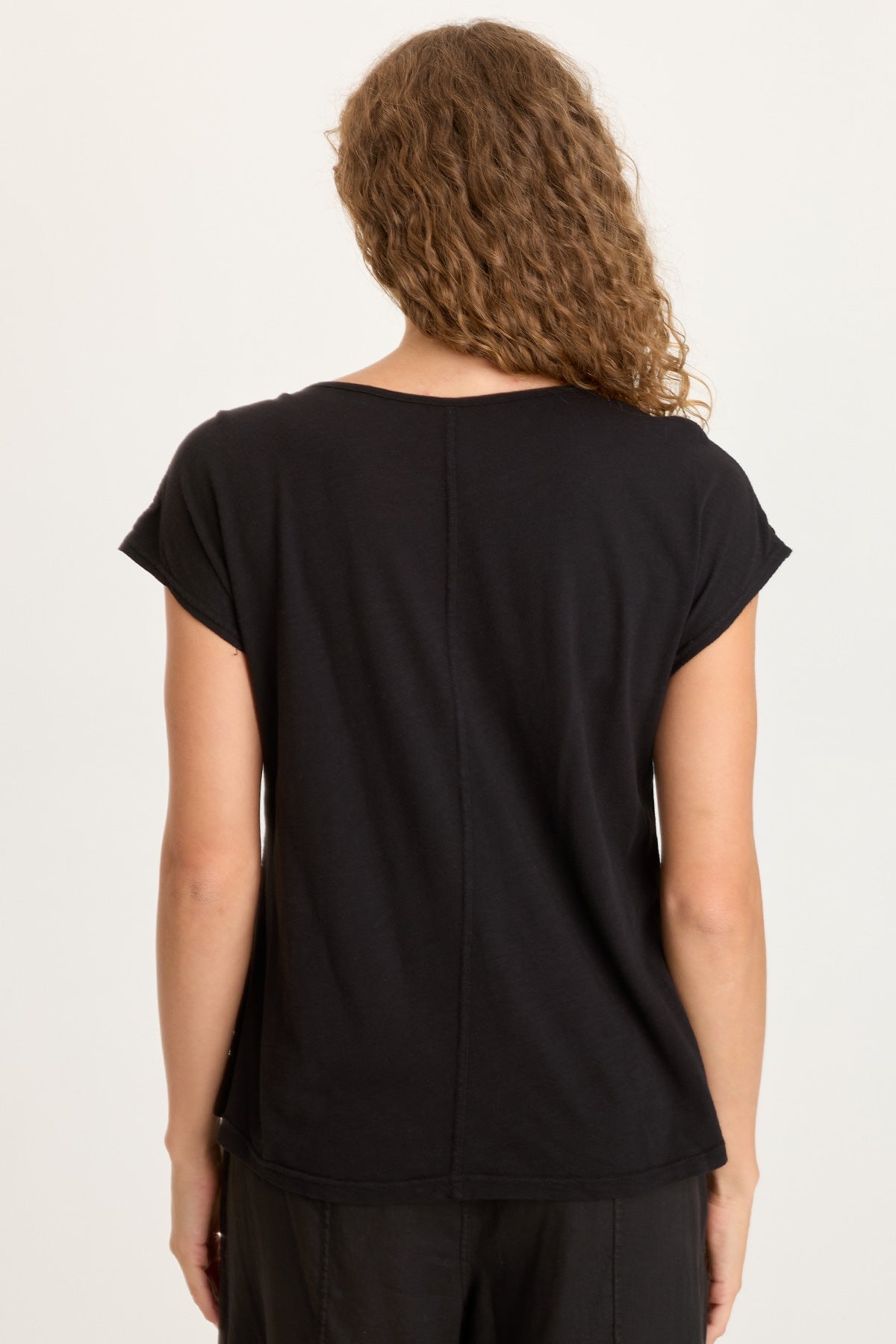 Nashir Crochet-Front Jersey-Back Short-Sleeve Top Black - XCVI