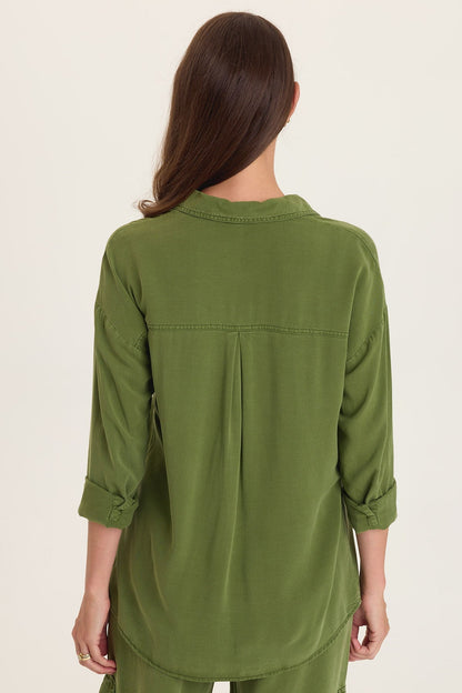 Wearables Dusten Relaxed-Fit Button-Up Apollo Pigment - XCVI