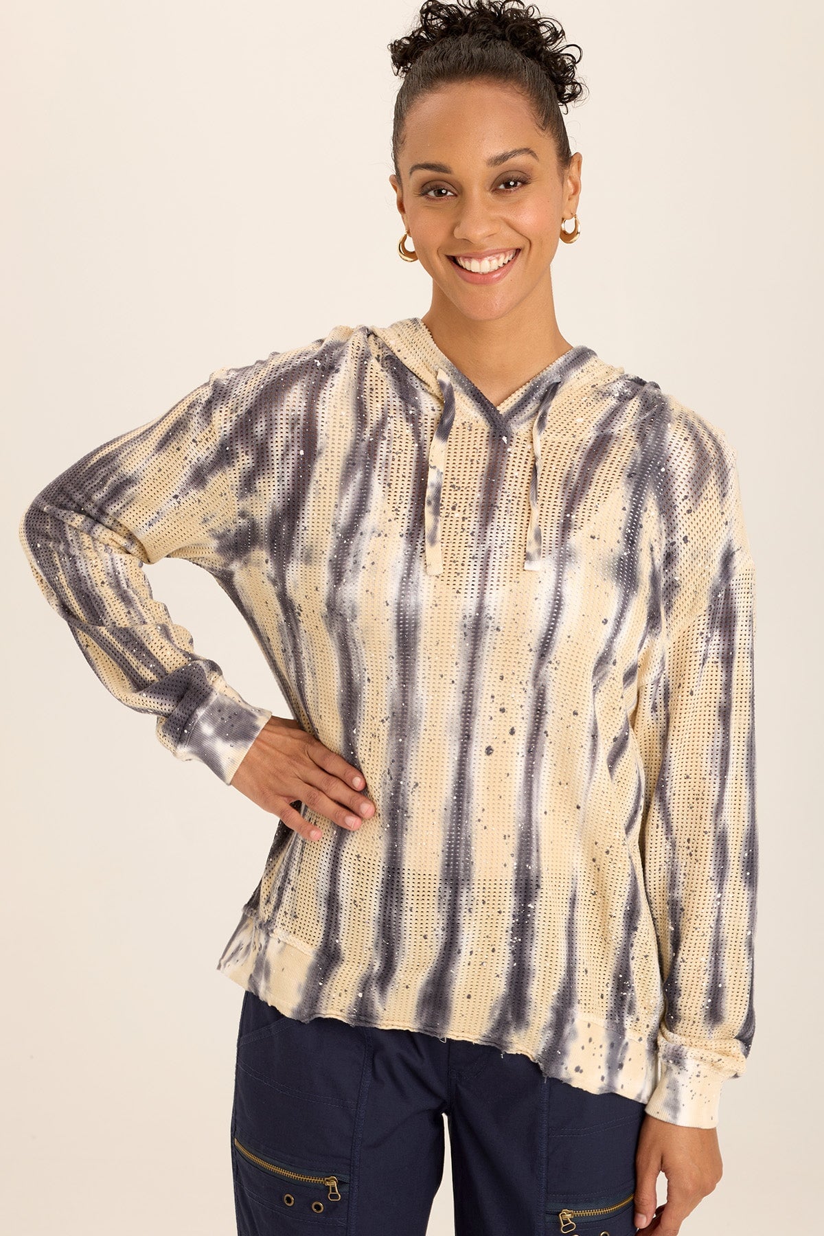 Wearables Sidel Mesh Lounge Hoodie relaxed fit with rib hem in Blue Flecked Wash - XCVI