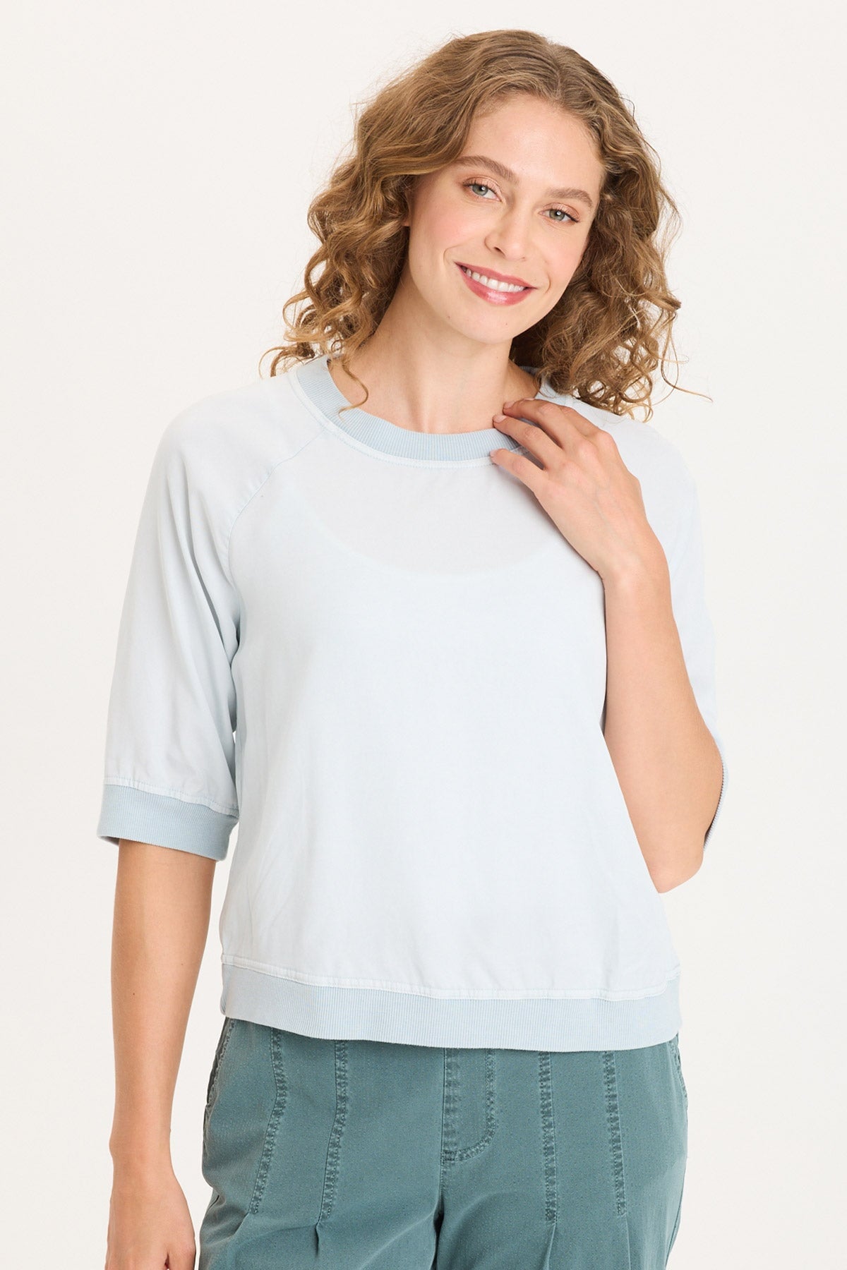 Twill/Rib Elongated Raglan Short Sleeves and Snap-Up Back Linton Top Carefree Pigment - XCVI
