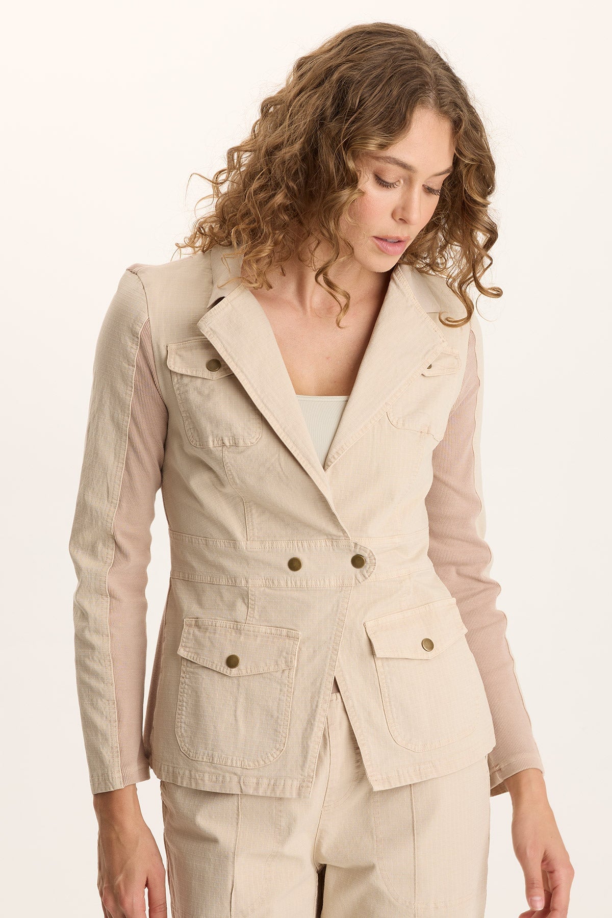 Lochlyn Fitted Snap-Detail Stretch Blazer Jacket Park Avenue - XCVI