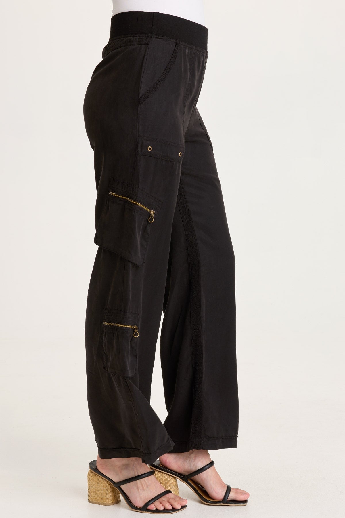 Britte Tencel Twill Multi-Pocket Cargo Pull-On Pant Black - XCVI
