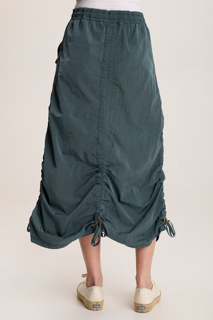 Zeno Ruched Sporty Cargo Midi Skirt Silken Pine Pigment - XCVI