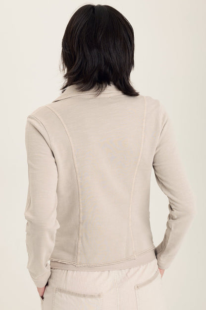 Wearables Damia Terry Three-Button Casual Blazer semi-crop fit with stretch and pockets in Grey Ripple Pigment - XCVI