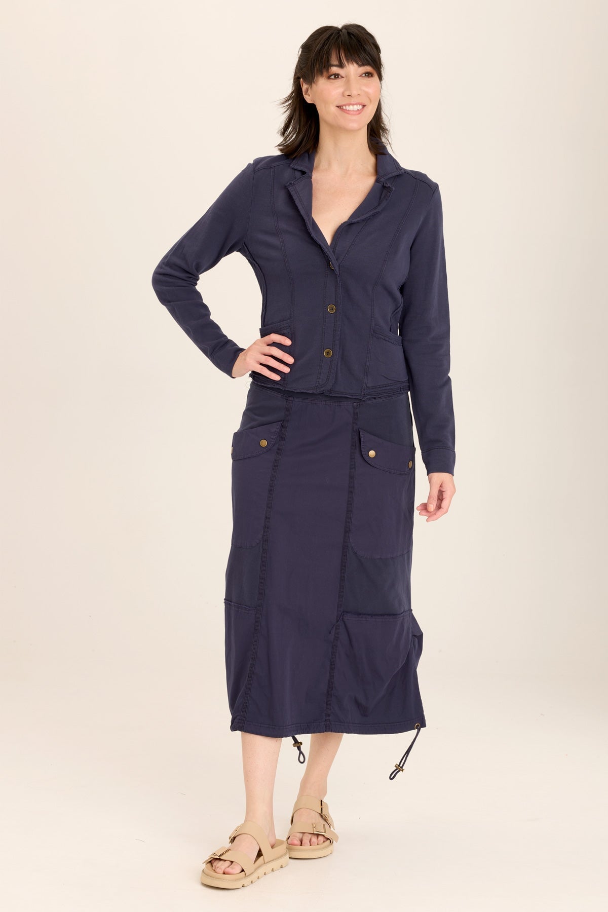 Wearables Damia Terry Three-Button Casual Blazer semi-crop fit with stretch and pockets in Blue Navy - XCVI