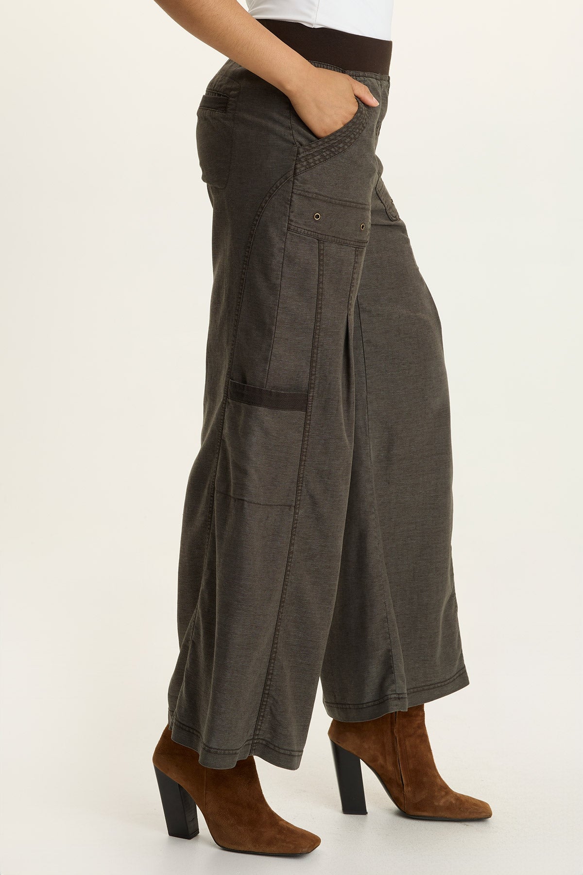 Wearables Tove Twill Cargo Wide-Leg Intergalactic - XCVI