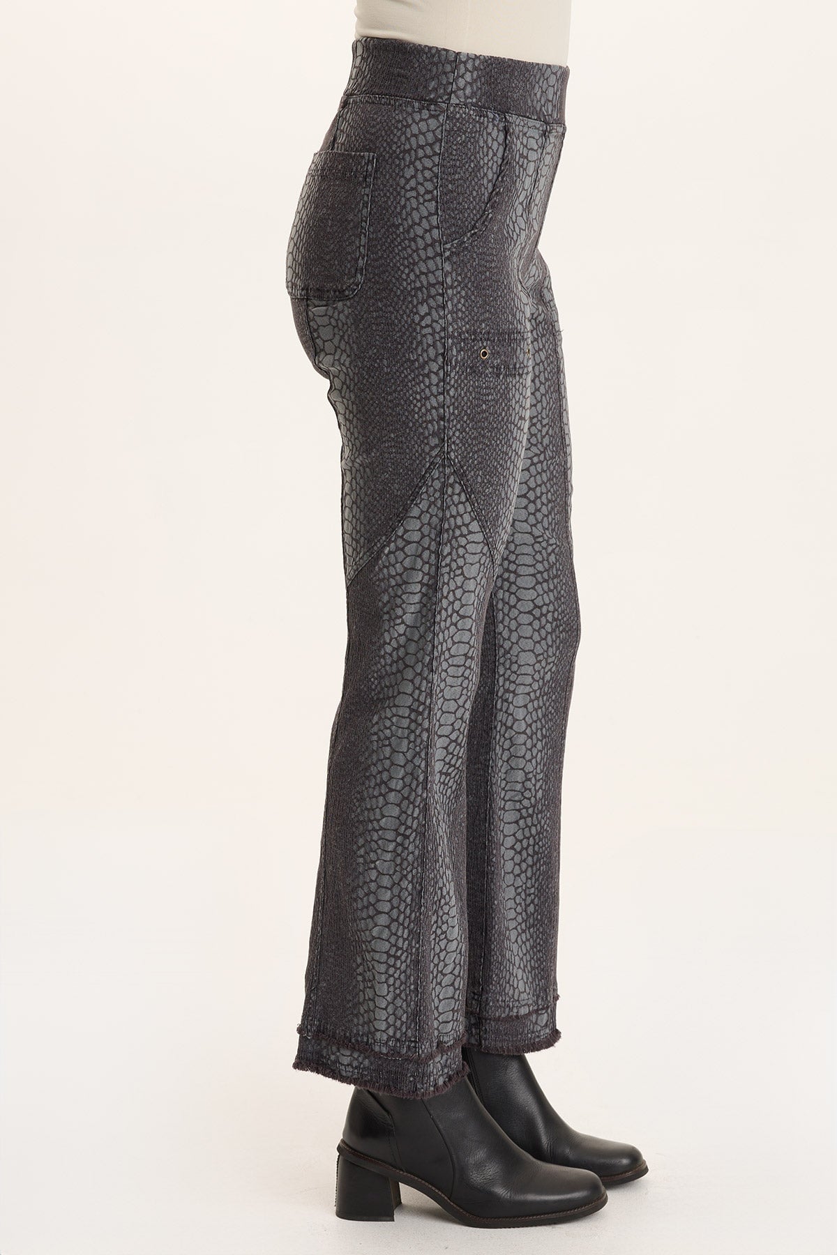 Askell Textured Jacquard Pull-On Flare Pant Ashlar - XCVI
