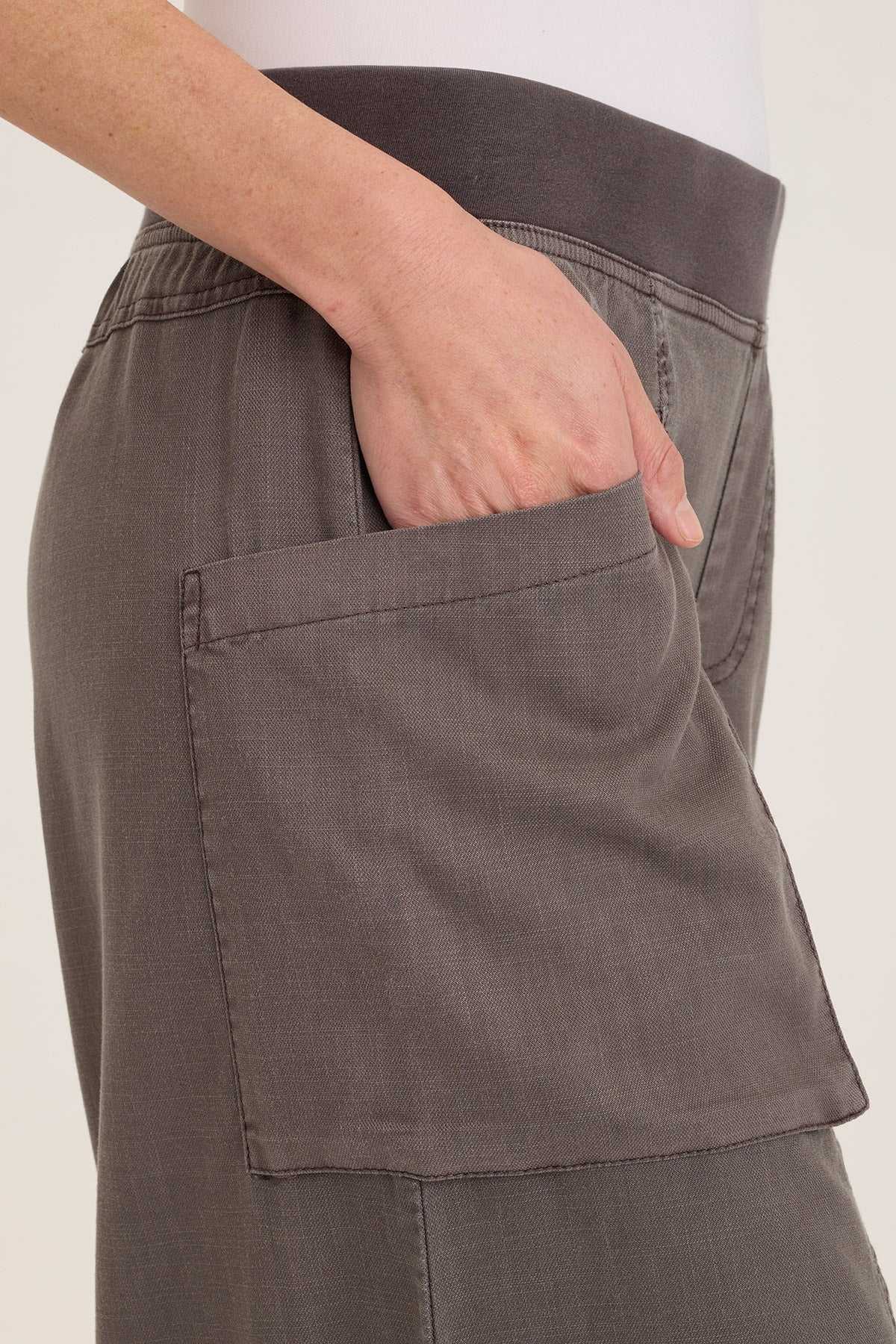 Wearables Desoto Lightweight Twill Ultra-Flare Wide Leg Pant Charcoal - XCVI