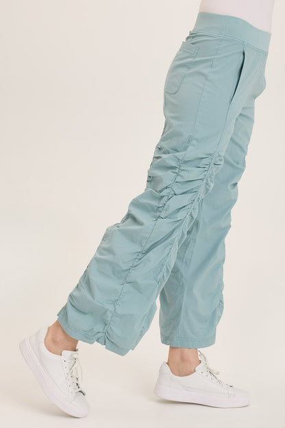 Wearables Naola Stretch Poplin Ruched Flare Gaucho Pant Ocean Front - XCVI