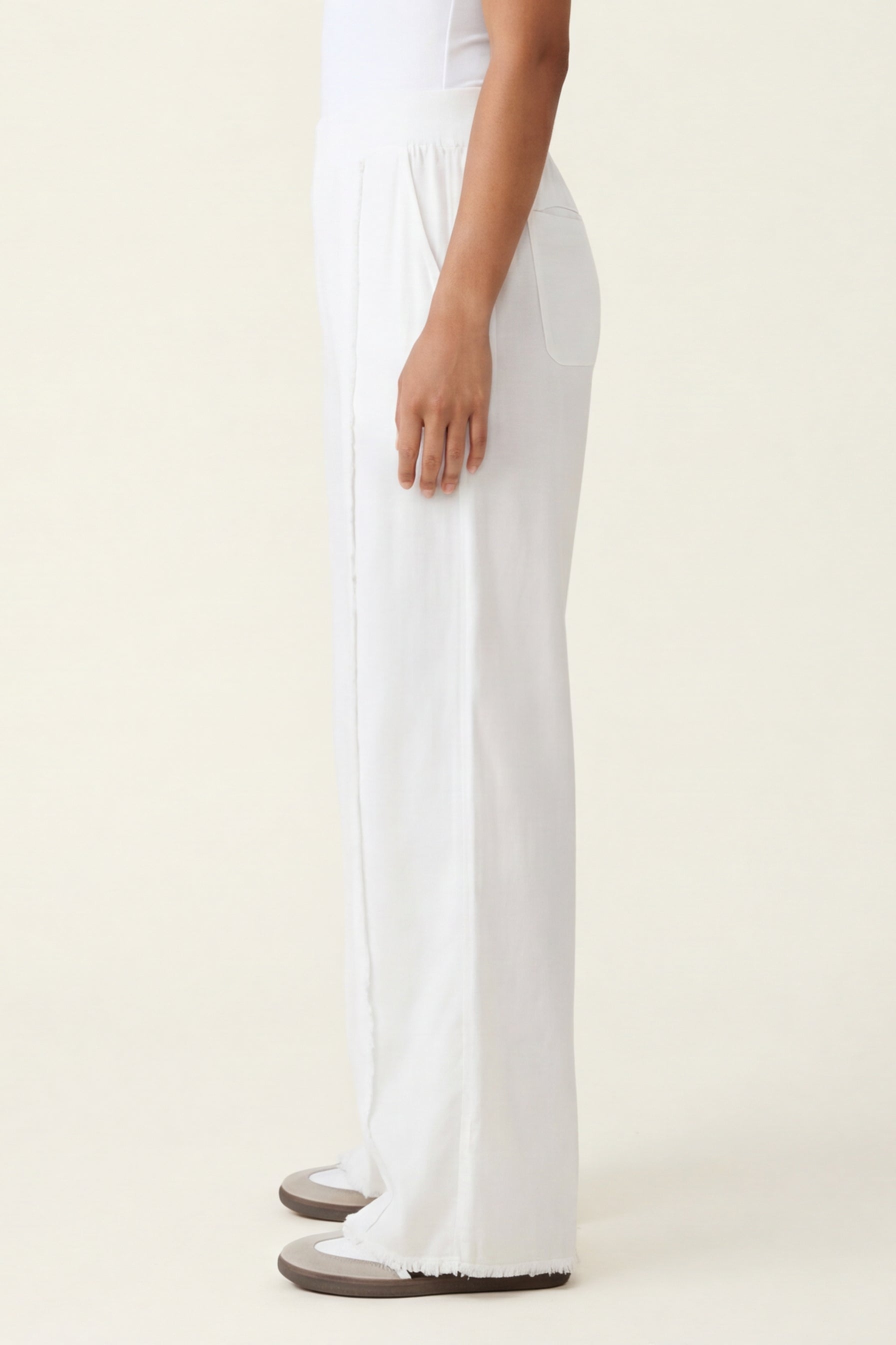 Twill Beach Trouser White - XCVI